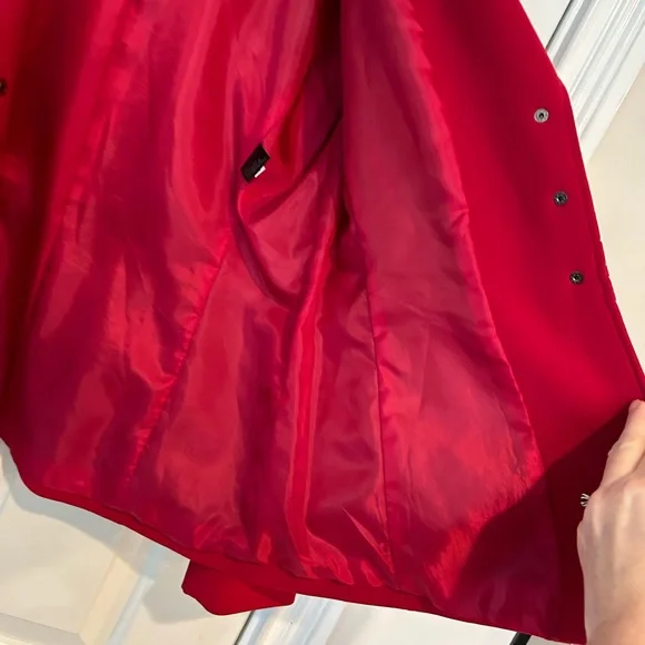 Tahari beautiful deep red women’s blazer jacket. flattering cut-style - size 8 - Picture 12 of 14